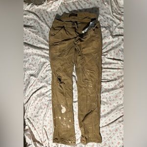 Ridgecut- cargo distress jeans in color tawny brown, size L) in men’s M)women’s.